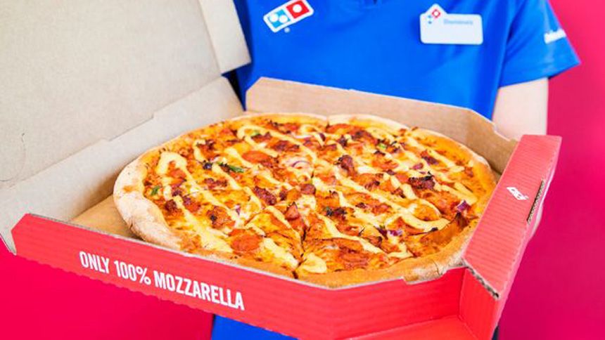 Dominos Pizza - Large pizza, classic side & a drink for £19.99