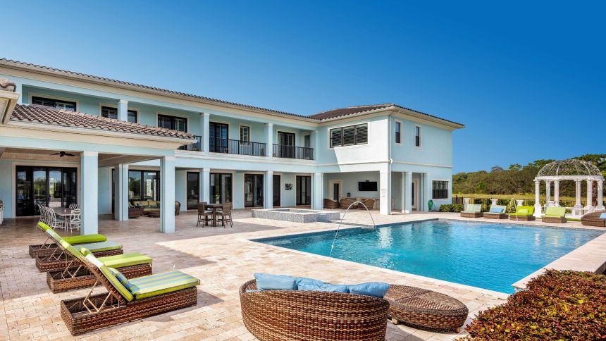 Luxury Villa Rentals - £50 discount on European bookings